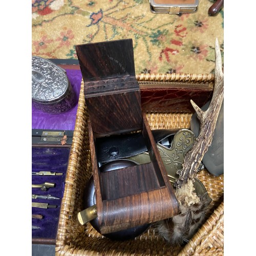 89A - A Lot of interesting odds which includes a vintage rosewood cigarette holder, Art Nouveau clip, Math... 