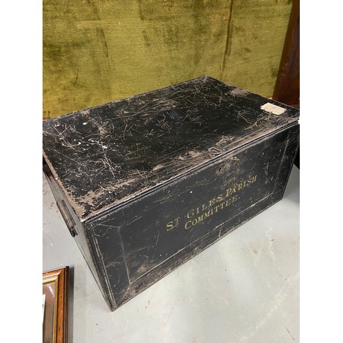 355B - An Antique St Giles Parish Committee. Deed Box. [Locked] [31X61X40CM]