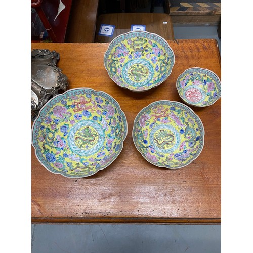 2J - Da Qing Qianlong Nian Zhi Chinese, four egg shell dragon design graduating bowls. Designed with a ye... 