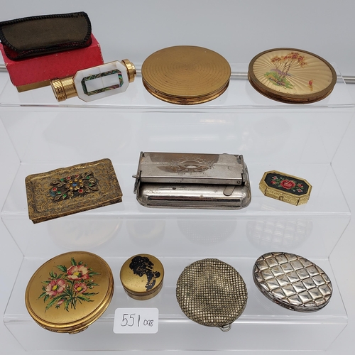 551 - A Collection of vintage ladies compacts