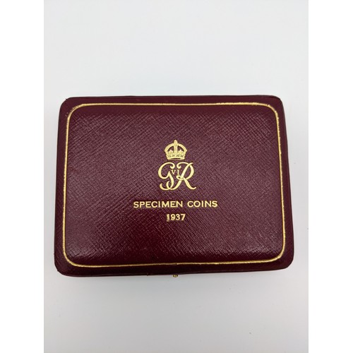 31 - 1937 Golf Proof Sovereign four coin set boxed. This scarce 1937 set features a proof Quintuple sover... 