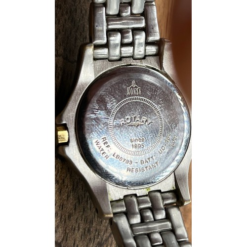 20 - A Ladies Formula 1 Tag Heuer Pink and Grey ladies watch. Serial Number 360.508. Together with a ladi... 