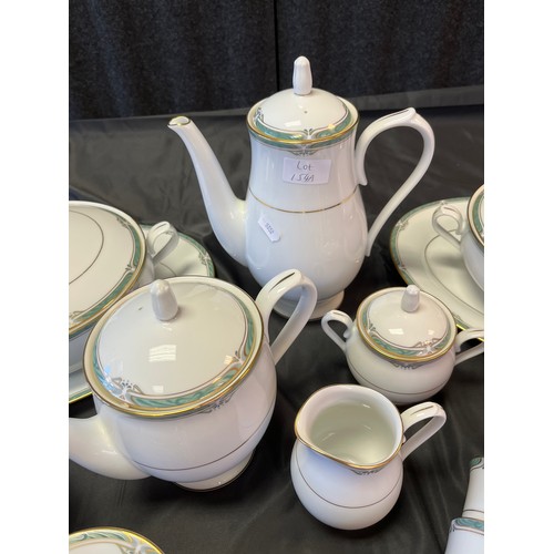 154A - Approx 100 piece Noritake 'Glenabbey' pattern dinner, tea and coffee service.