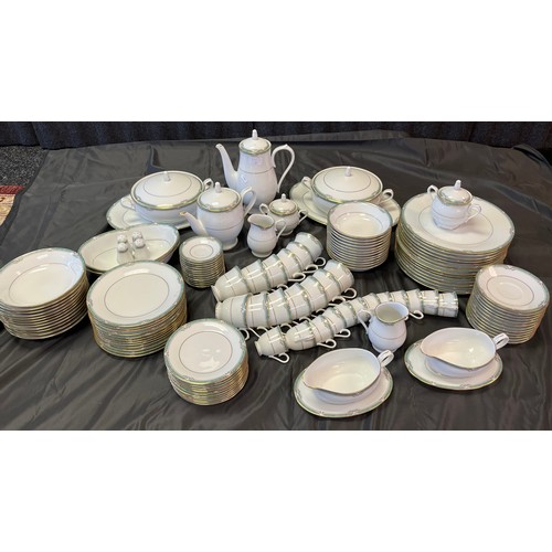 154A - Approx 100 piece Noritake 'Glenabbey' pattern dinner, tea and coffee service.