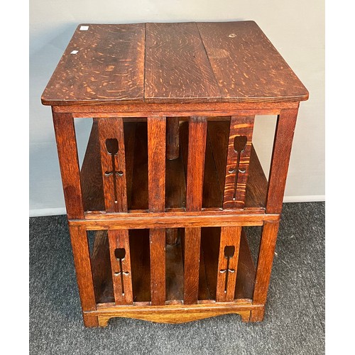 262 - 19th century oak revolving bookcase [77.5x53x52cm]