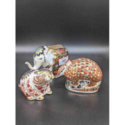 321 - Lot of three Royal Crown Derby animal figurines  [18.5cm]