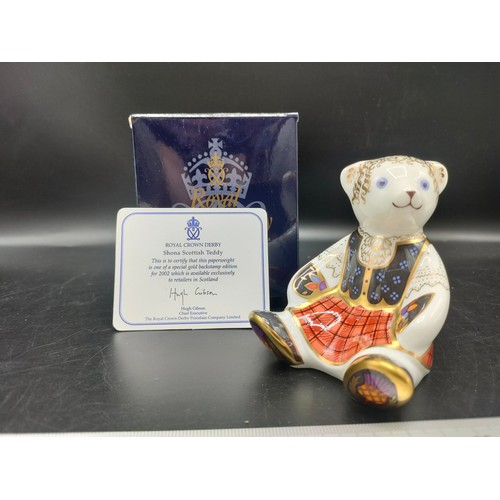 106 - Royal crown Derby Shona Scottish teddy bear paperweight with stopper and box . 3.5 inches in height ... 