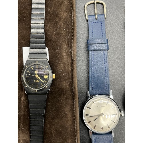 502 - LLOYD and INVICTA – Two lady’s sale stainless steel wristwatches
TISSOT, QUARTZ, BIENNA, ARTEN, a gr... 