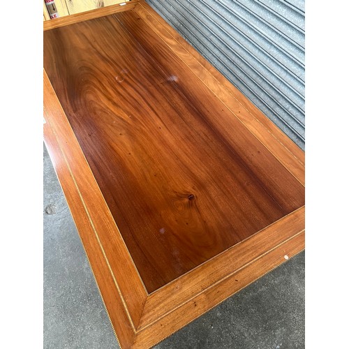 841 - 19th century table with inlay, raised on square tapered legs