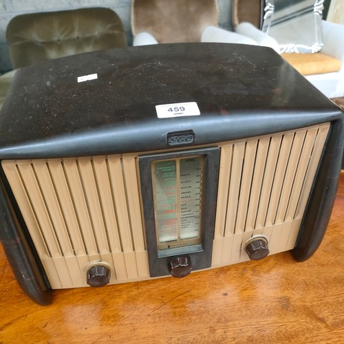 459 - Antique G&C bakelite radio .