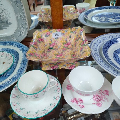 480 - Shelf of collectables oriental themed platter , chintz planter etc.