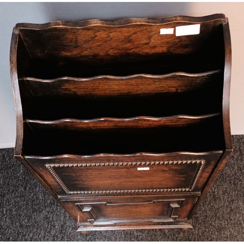 733 - Antique dark oak bookcase and cupboard with beaded trim produced by Wylie & Lochhead [74x35cm