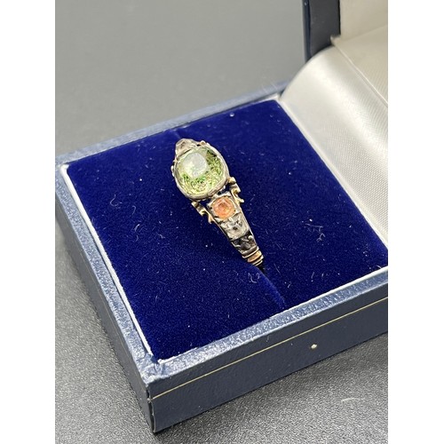 518 - Antique gold ring set with various gem stones [Ring size R] [2.57Grams] [Will post]