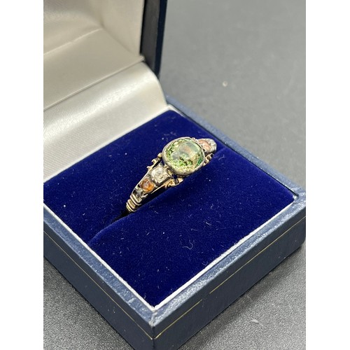 518 - Antique gold ring set with various gem stones [Ring size R] [2.57Grams] [Will post]