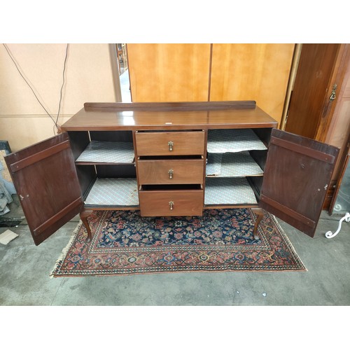 178 - 1930s / 40s Sideboard with queen Anne legs.