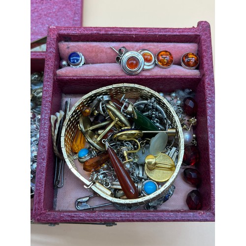 14 - Vintage Jewel box containing a quantity of jewellery and coins. Includes silver and amber earrings, ... 