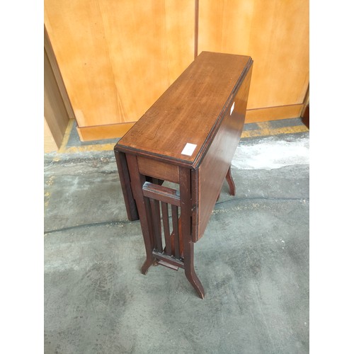 152 - Antique drop leaf Sutherland table.