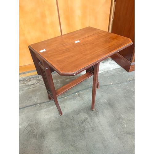 152 - Antique drop leaf Sutherland table.