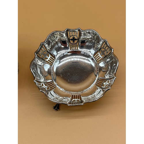 37 - Birmingham silver pierced three foot trinket dish, together with Sheffield silver Christening mug. [... 