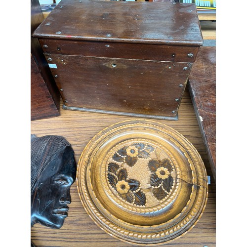 188 - Quantity of wooden boxes and treen items, Includes record storage box, Magazine rack, tray and Afric... 