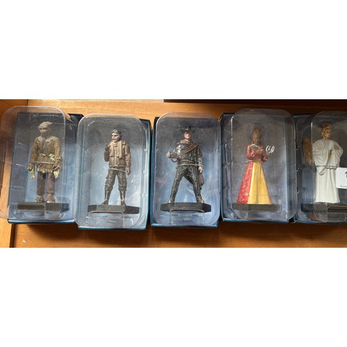 190 - 9 Various Eaglemoss collectable lead painted Doctor Who figures. Comes with comics. [Will post]