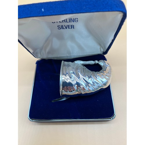 545 - Sheffield silver Wee Willy Winkie hat candle snuffer. [6.5cm in length] [58grams] Comes with box.