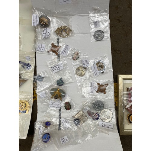 260a - Collection of masonic and military medals to include silver etc .