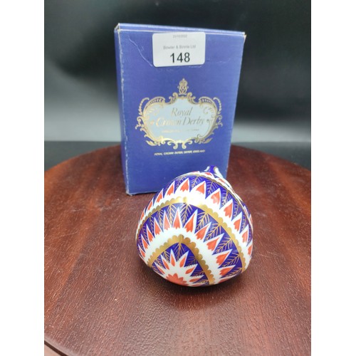 148 - Royal crown Derby hedgehog paperweight with stopper and box.