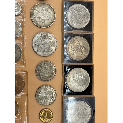 36 - Collection of mixed British coinage to include George V Silver 1935 crown, Victoria 1887 silver half... 