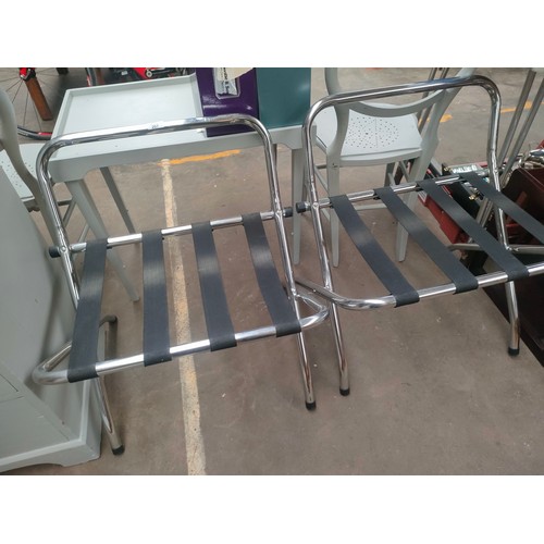 207 - Pair of luggage case stands