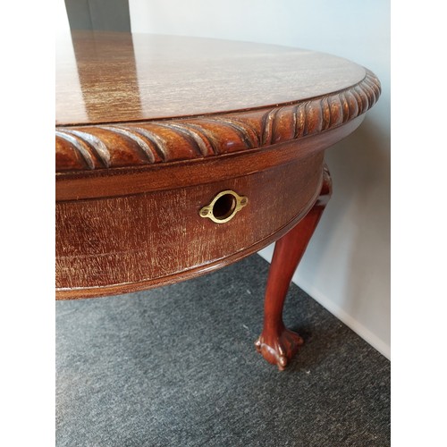 235 - Victorian mahogany wind-out table, the oval shaped top with carved moulded edging above a frieze, ra... 