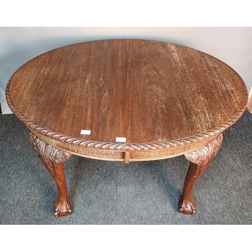 235 - Victorian mahogany wind-out table, the oval shaped top with carved moulded edging above a frieze, ra... 