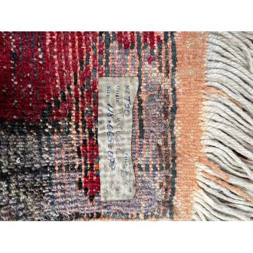 153 - Small Hand Woven Turkish rug. [118x65cm]