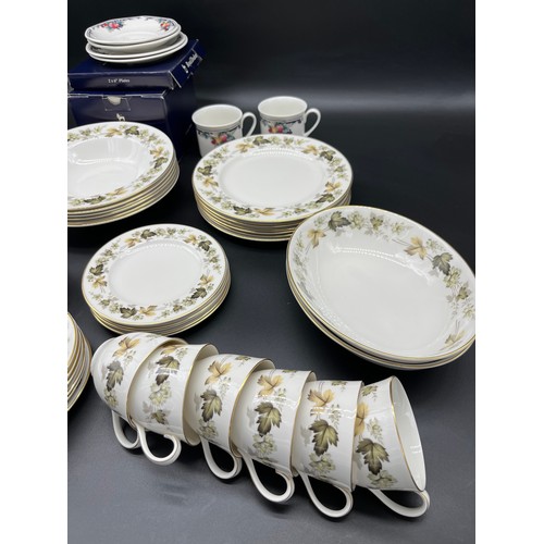 27A - A Royal Doulton ''Larchmont' 39 piece dinner/ tea service. Together with Royal Doulton Autumn's Glor... 