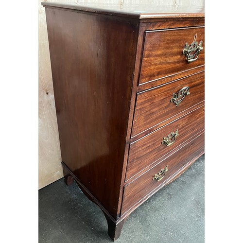 335 - 19th century chest of drawers two short drawers over three long drawers, with key. [103x114x52cm]