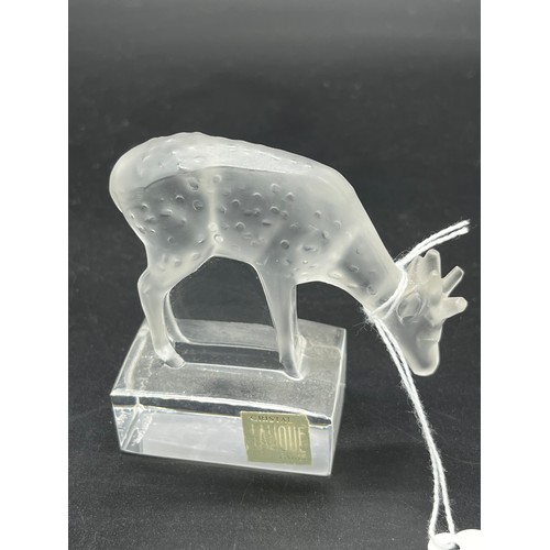 121 - Vintage Lalique crystal spotted deer figure. [8x8x3.5cm]