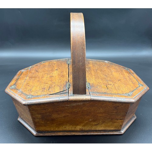 143 - 19th century sewing box, fitted with handle.