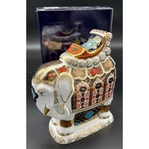 282 - Large Royal Crown Derby Elephant paperweight, Comes with box. [21cm high]