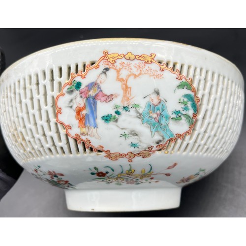 419 - Two 19th century Chinese porcelain bowls both detailed with hand painted designs. One designed with ... 