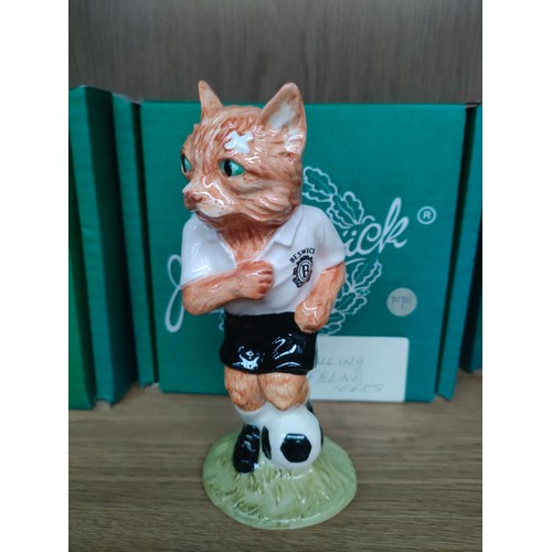 156 - 4 Beswick Football series cat figures with boxes