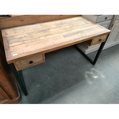 275 - Boston Knee hole desk with 2 fitted drawers