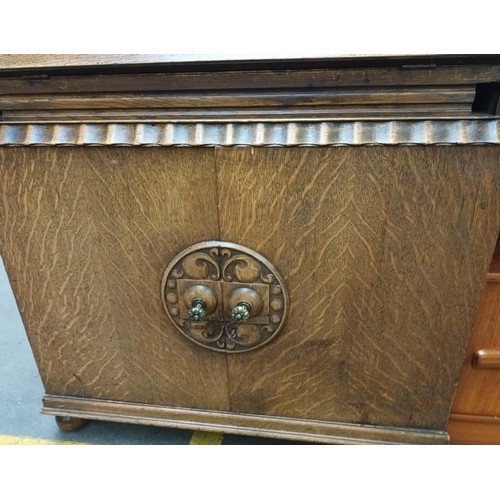 309 - Antique Oak writing bureau with slide out drawers, Needs attention to pull down bracket.