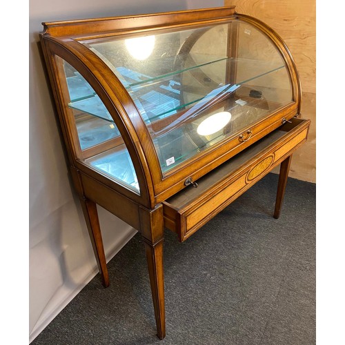 791 - 20th century glass curved front display cabinet. Comes with keys. [132x118x50cm]