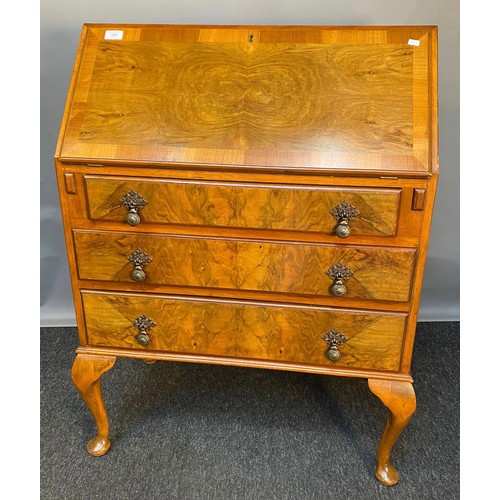 780 - 20th century three drawer bureau [104x76x43cm]