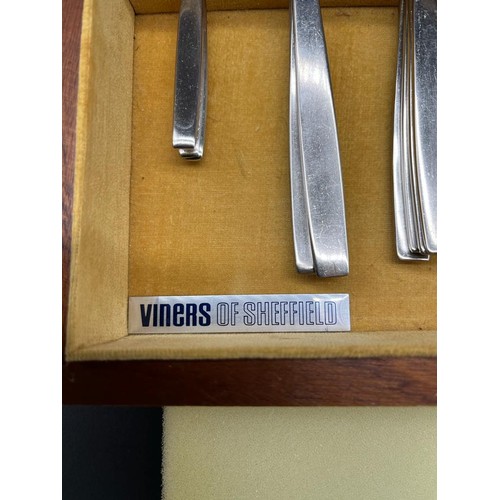 566 - Viners of Sheffield boxed canteen of cutlery.