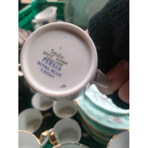 446 - Box of porcelain to include Hammersley and Spode ware