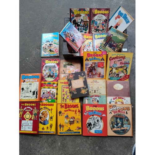 459 - Large collection of the Broons books & Oor Wullie