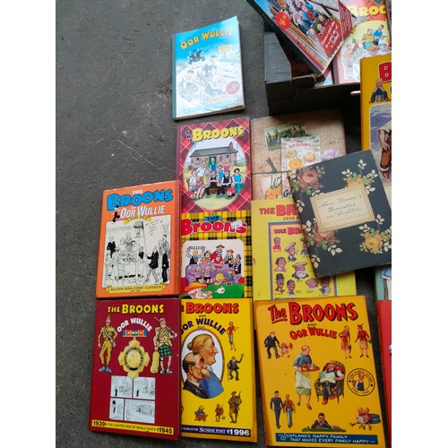 459 - Large collection of the Broons books & Oor Wullie