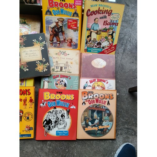 459 - Large collection of the Broons books & Oor Wullie