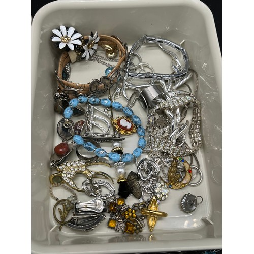 25 - Two small trays of costume jewellery to include necklaces, brooches, earrings, Fruit knives and ring... 